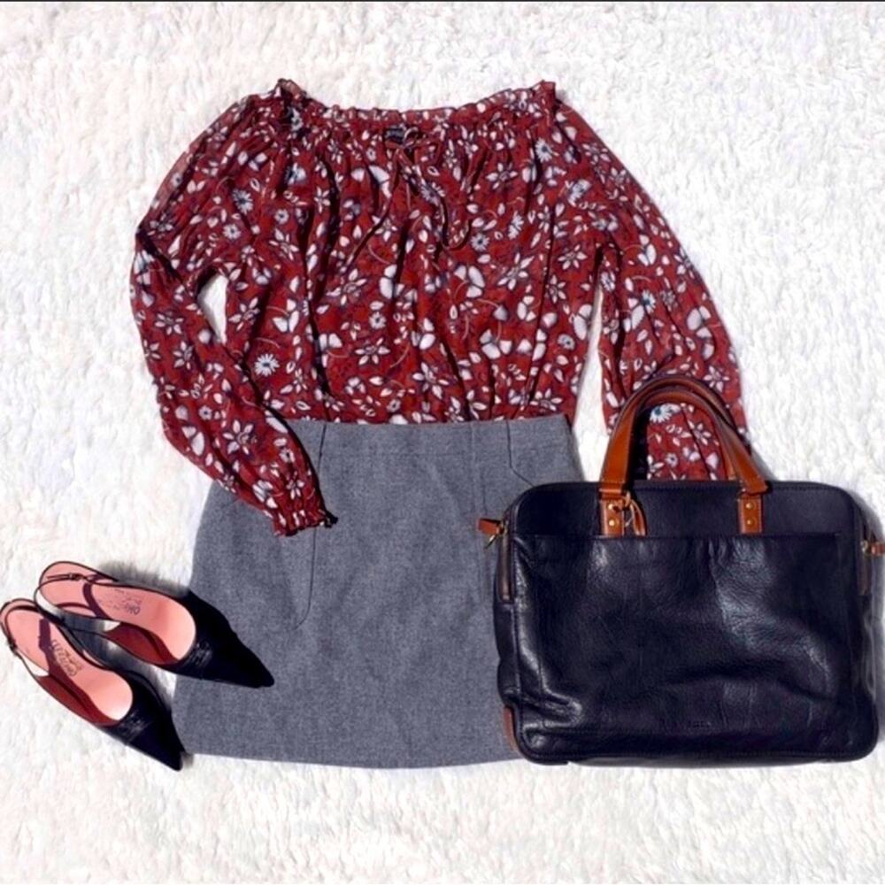 EXPRESS ~ Burgundy Floral Print Top with Ruffle Detail ~ Size XS